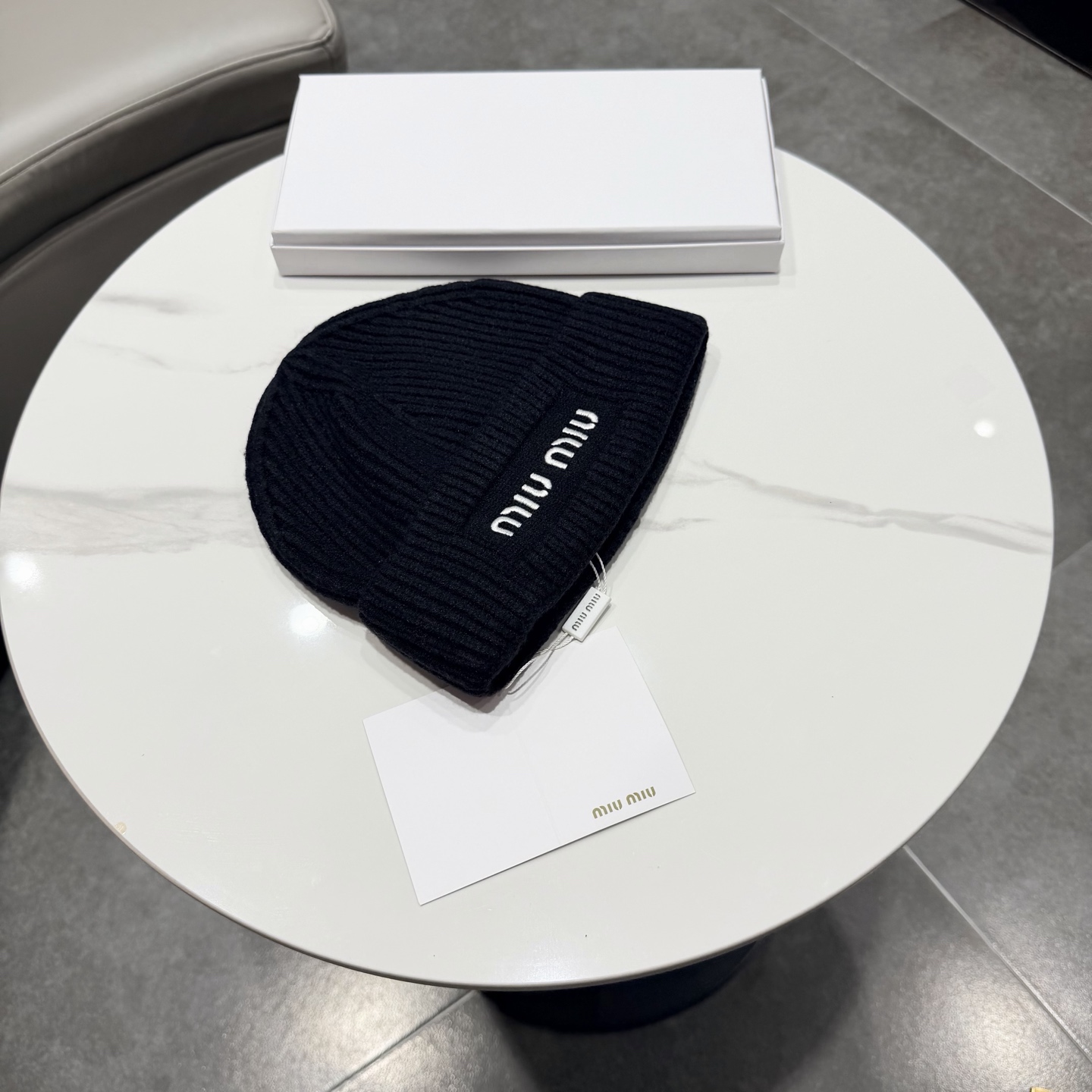 miumiu缪缪专柜新款针织毛线帽