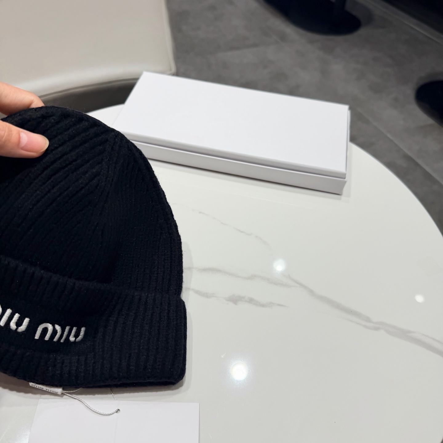 miumiu缪缪专柜新款针织毛线帽