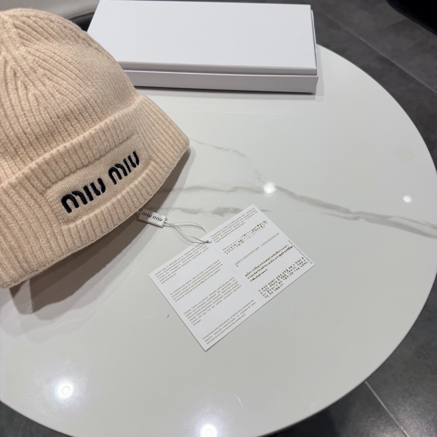 miumiu缪缪专柜新款针织毛线帽