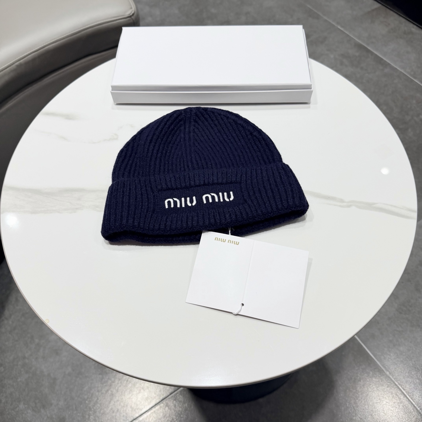 miumiu缪缪专柜新款针织毛线帽