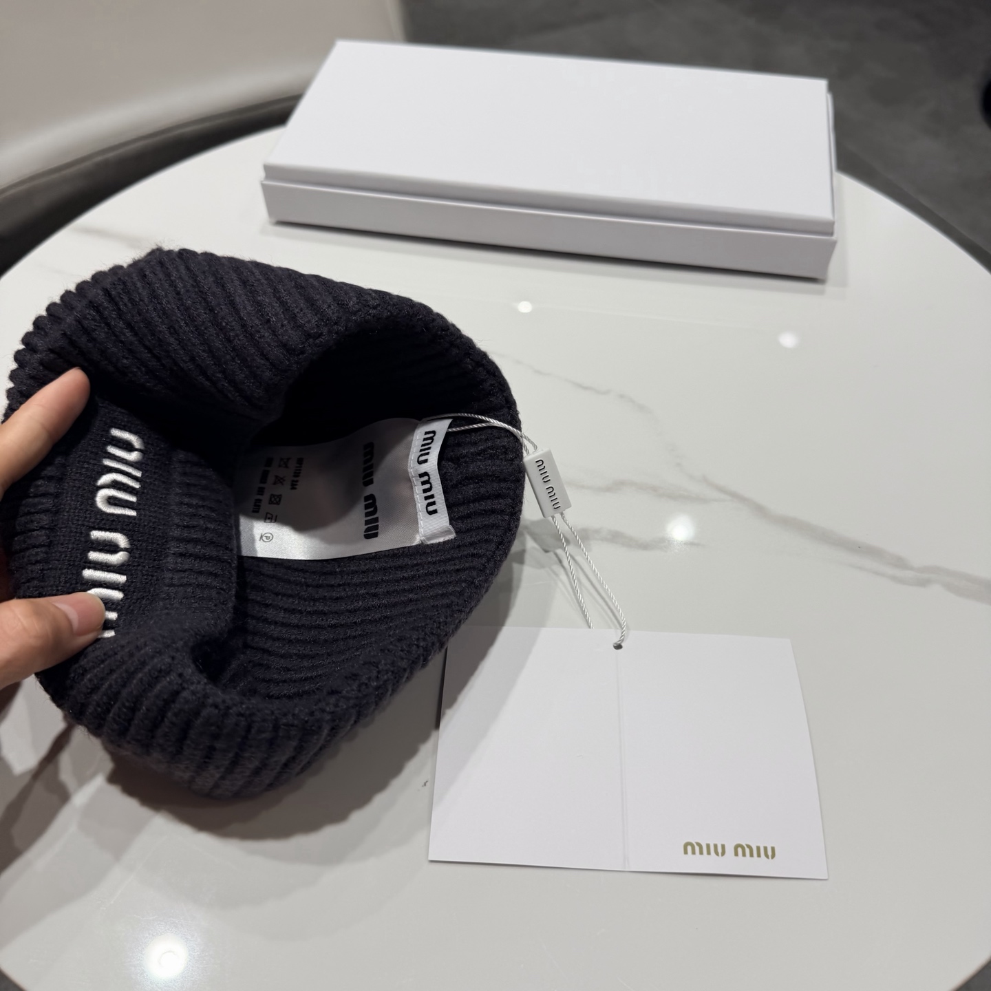 miumiu缪缪专柜新款针织毛线帽