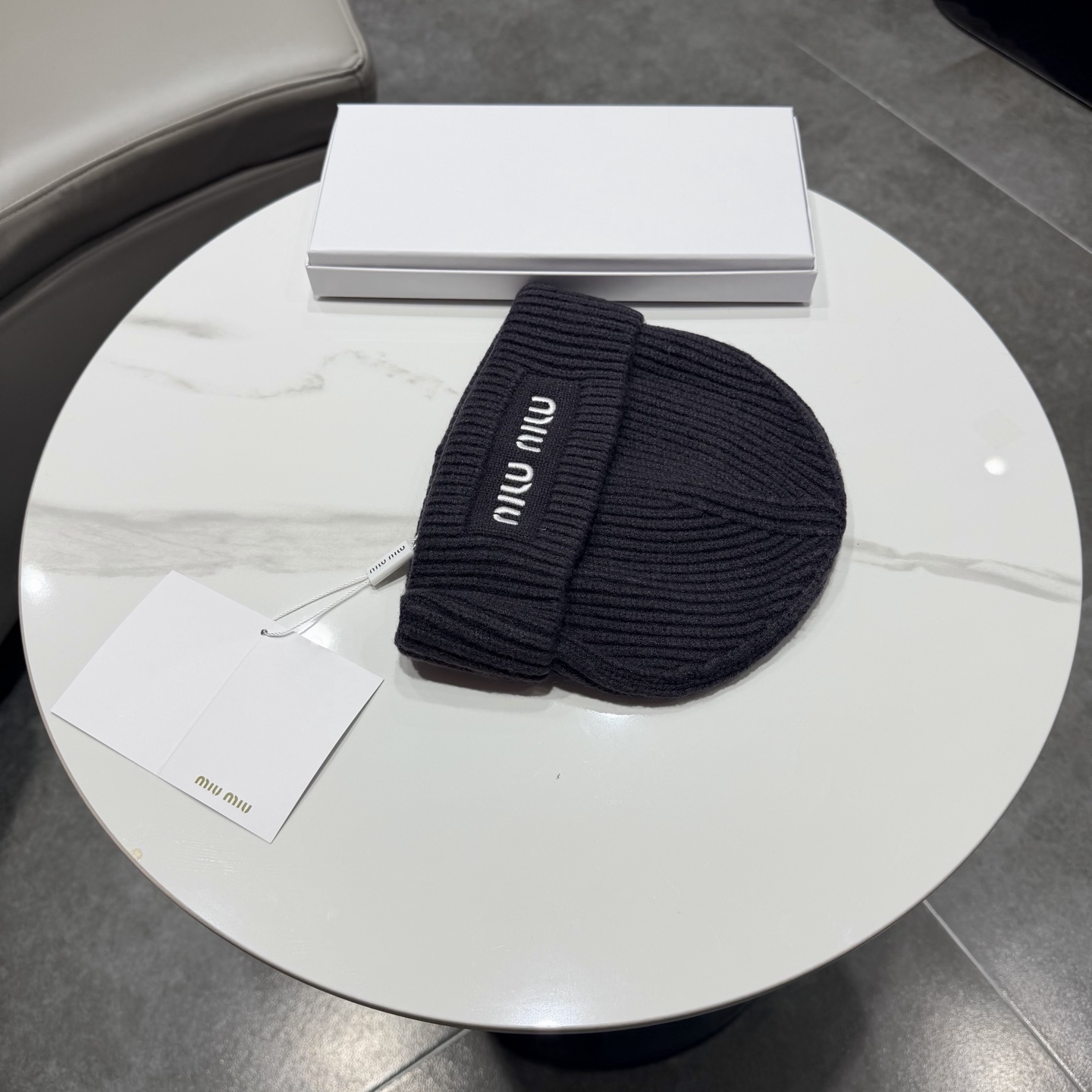 miumiu缪缪专柜新款针织毛线帽