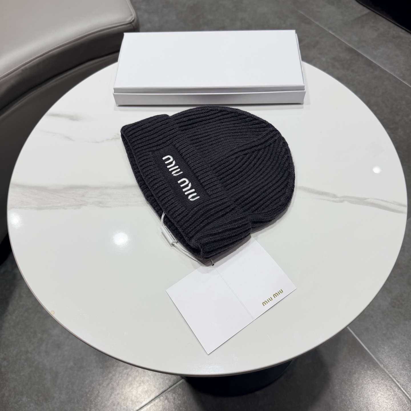 miumiu缪缪专柜新款针织毛线帽