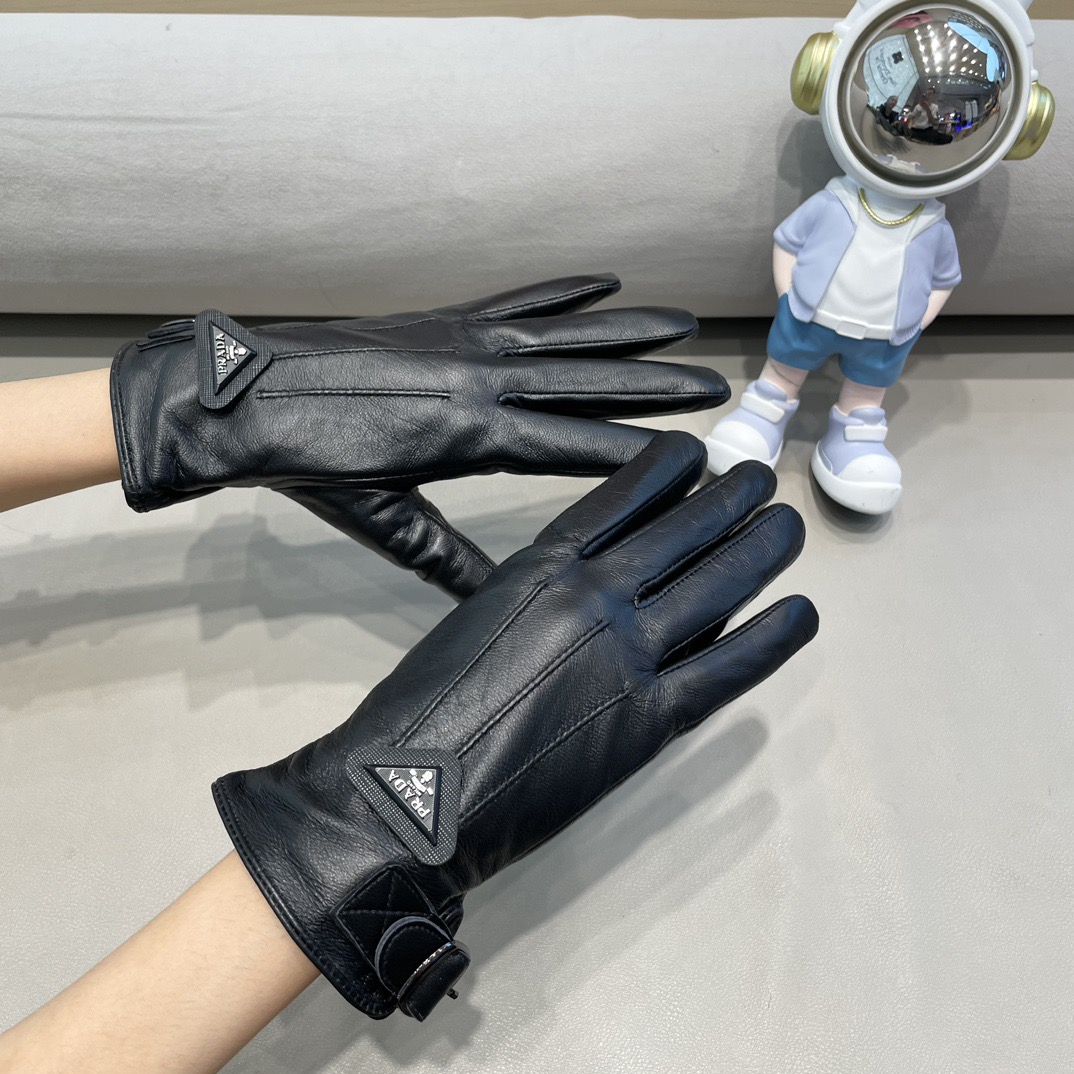 NO:701753,PRADA women's new sheepskin gloves, fashionable gloves, warm in autumn and winter with velvet lining, classic and simple, super comfortable, soft and versatile!  ML gloves, gloves, prada, prada, sheepskin, gloves19860909PRADA普拉达女款新品羊皮手套,时尚手套,秋冬保暖加绒内里,经典简洁上手超舒适柔软、百搭！ML手套,手套,prada,prada,sheepskin,gloves,accessory