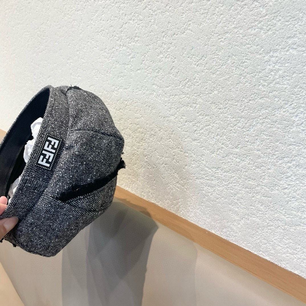 芬迪fendl贝雷帽女春秋季英伦百搭显脸小蓓蕾帽日系休闲文艺复古名媛画家帽