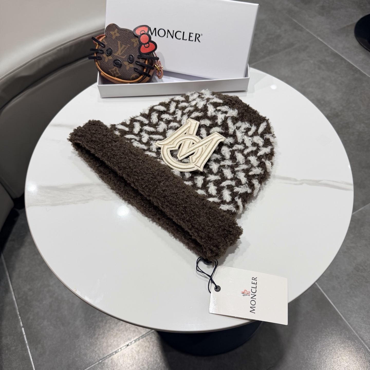 蒙口针织帽MONCLER毛线帽👍质量非常柔软舒服，保暖又时尚，简约大气，百搭款