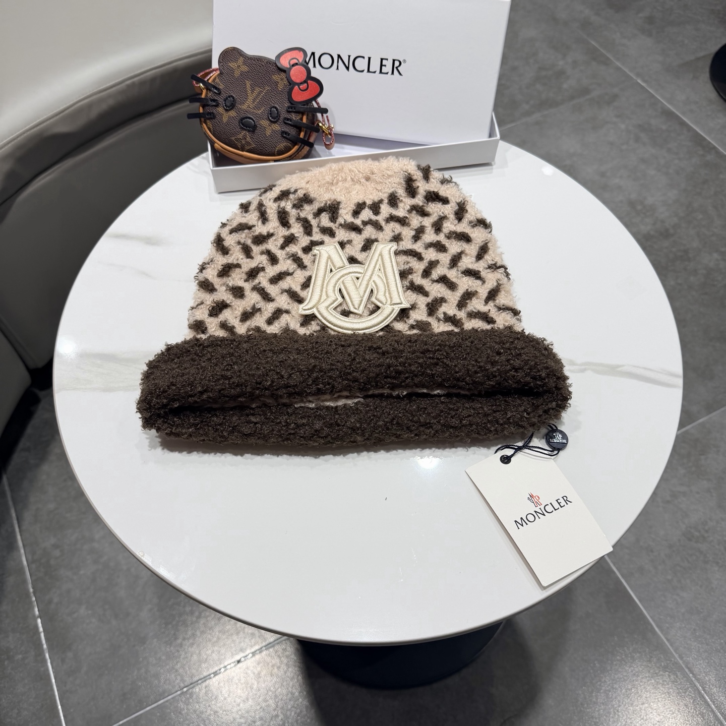 蒙口针织帽MONCLER毛线帽👍质量非常柔软舒服，保暖又时尚，简约大气，百搭款