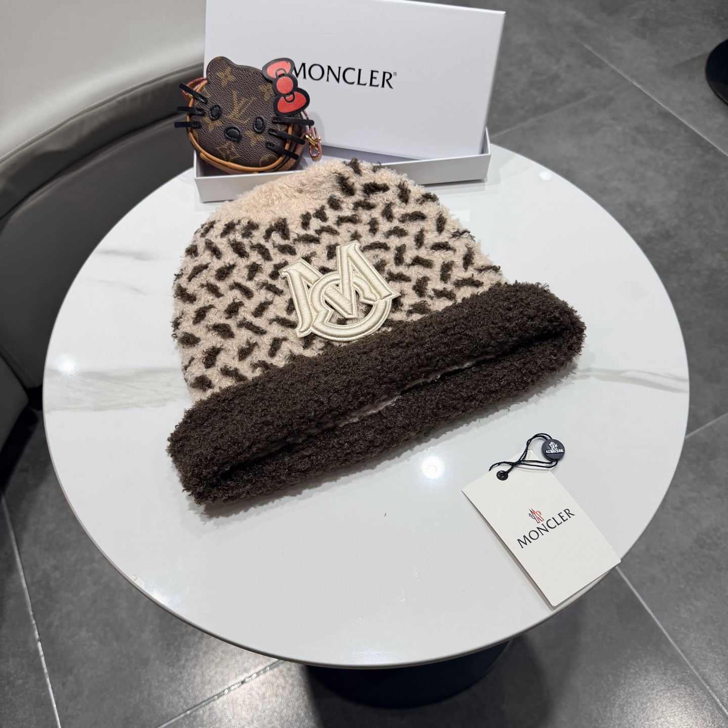 蒙口针织帽MONCLER毛线帽👍质量非常柔软舒服，保暖又时尚，简约大气，百搭款