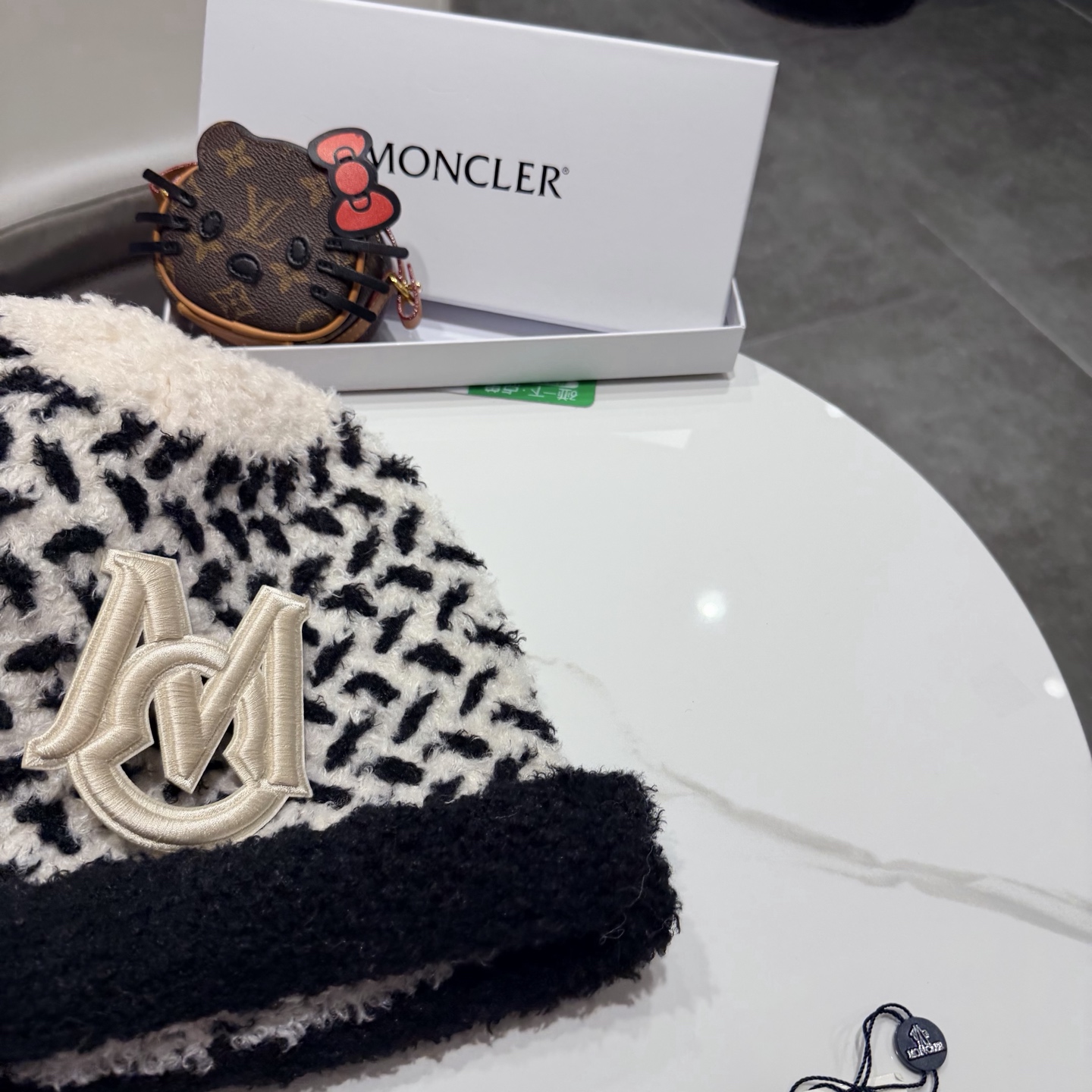 蒙口针织帽MONCLER毛线帽👍质量非常柔软舒服，保暖又时尚，简约大气，百搭款