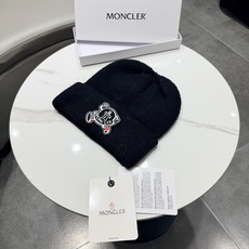 高版本!!! 蒙口MONCLER高品质针织兔羊毛毛线帽 超经典不过时的一款秋冬冷帽🥶 懂货的小姐姐必入款,帽型质量市场都 高版本!!! 蒙口MONCLER高品质针织兔羊毛毛线帽 超经典不过时的一款秋冬冷帽🥶 懂货的小姐姐必入款,帽型质量市场都