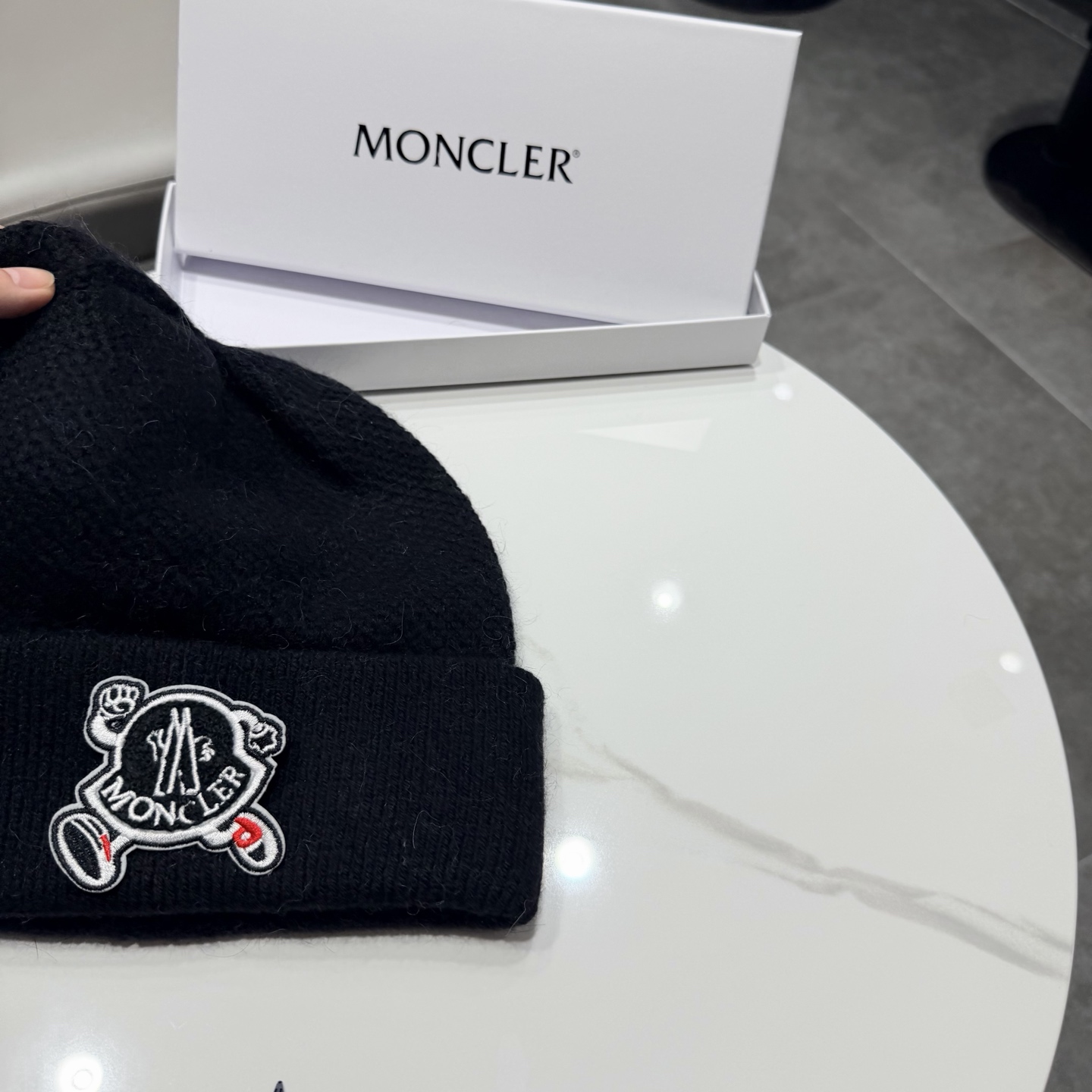 高版本!!! 蒙口MONCLER高品质针织兔羊毛毛线帽 超经典不过时的一款秋冬冷帽🥶 懂货的小姐姐必入款,帽型质量市场都 高版本!!! 蒙口MONCLER高品质针织兔羊毛毛线帽 超经典不过时的一款秋冬冷帽🥶 懂货的小姐姐必入款,帽型质量市场都