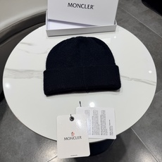高版本!!! 蒙口MONCLER高品质针织兔羊毛毛线帽 超经典不过时的一款秋冬冷帽🥶 懂货的小姐姐必入款,帽型质量市场都 高版本!!! 蒙口MONCLER高品质针织兔羊毛毛线帽 超经典不过时的一款秋冬冷帽🥶 懂货的小姐姐必入款,帽型质量市场都