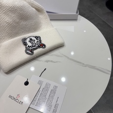 高版本!!! 蒙口MONCLER高品质针织兔羊毛毛线帽 超经典不过时的一款秋冬冷帽🥶 懂货的小姐姐必入款,帽型质量市场都 高版本!!! 蒙口MONCLER高品质针织兔羊毛毛线帽 超经典不过时的一款秋冬冷帽🥶 懂货的小姐姐必入款,帽型质量市场都