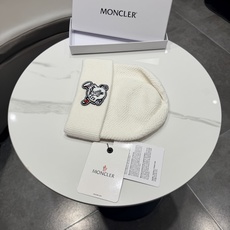 高版本!!! 蒙口MONCLER高品质针织兔羊毛毛线帽 超经典不过时的一款秋冬冷帽🥶 懂货的小姐姐必入款,帽型质量市场都 高版本!!! 蒙口MONCLER高品质针织兔羊毛毛线帽 超经典不过时的一款秋冬冷帽🥶 懂货的小姐姐必入款,帽型质量市场都