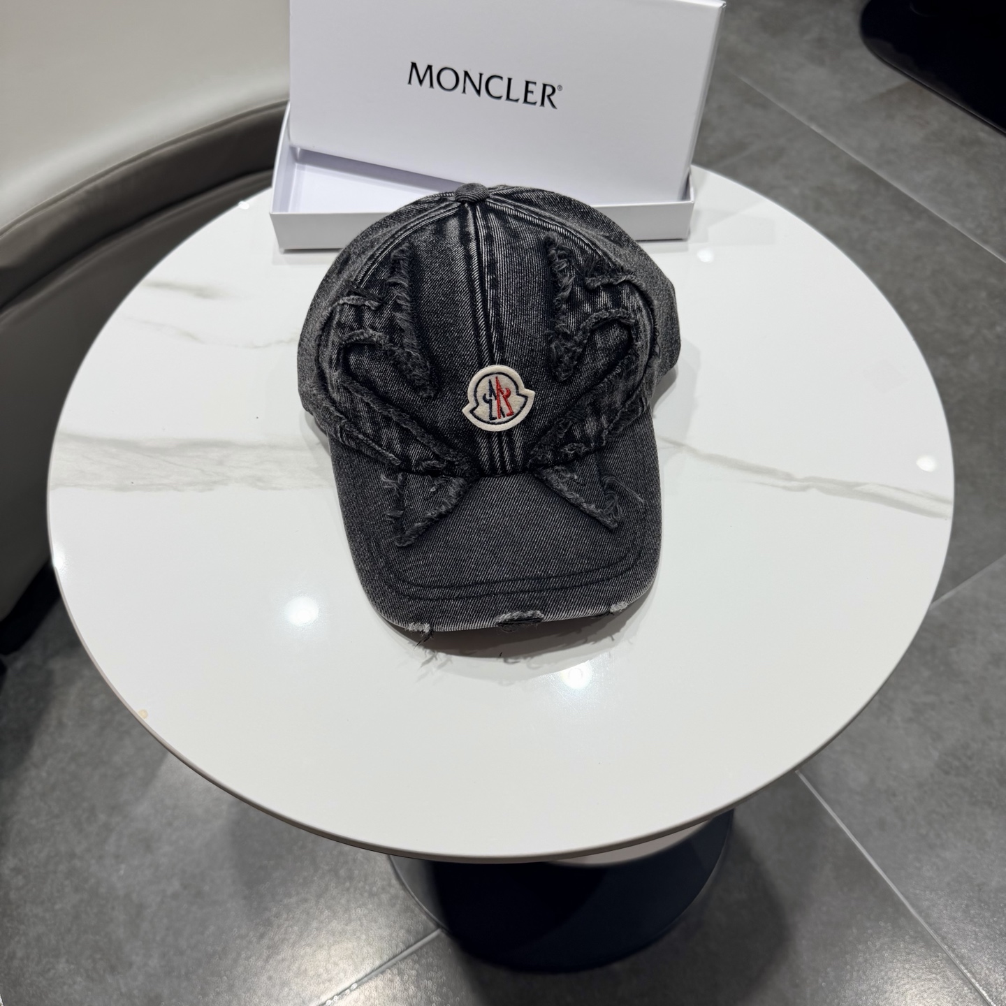 NO:704006,MONCLER baseball cap, suitable for young and fashionable people, with strong visual effect, three-dimensional letters, good-looking and high-quality!  Hats bucket hat, baseball cap, knitted hat, hat, Moncler, espadrilles, hats19860909蒙口MONCLER 棒球帽,年轻时尚潮人穿搭色系,视觉效果超强,立体字母,好看有质感！帽子渔夫帽棒球帽针织帽,帽子,Moncler,espadrilles,hats,hat