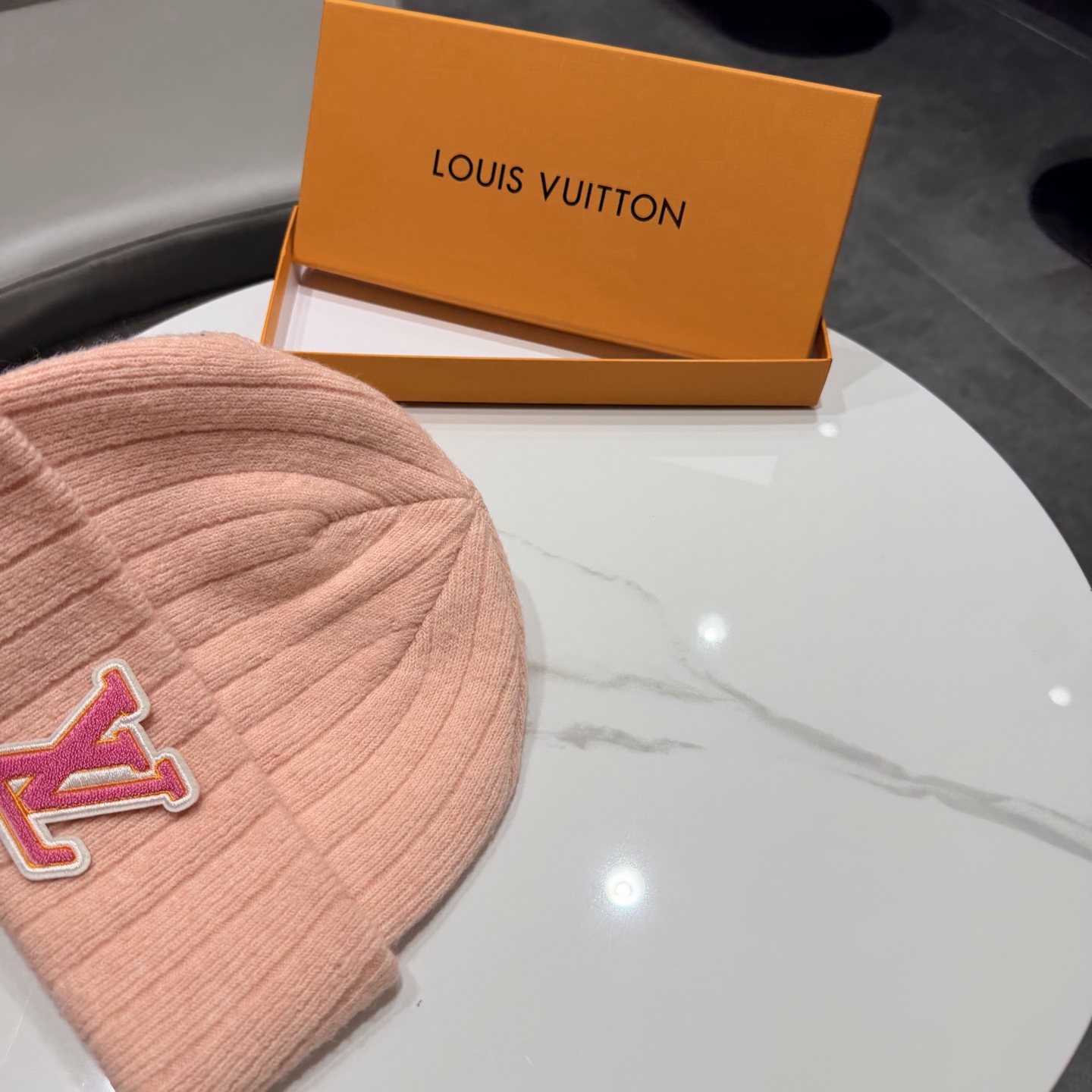 路易威登棒球帽 LouisVuitton😍新款LV毛线帽，百搭款🤗男女通用！跑量！ 