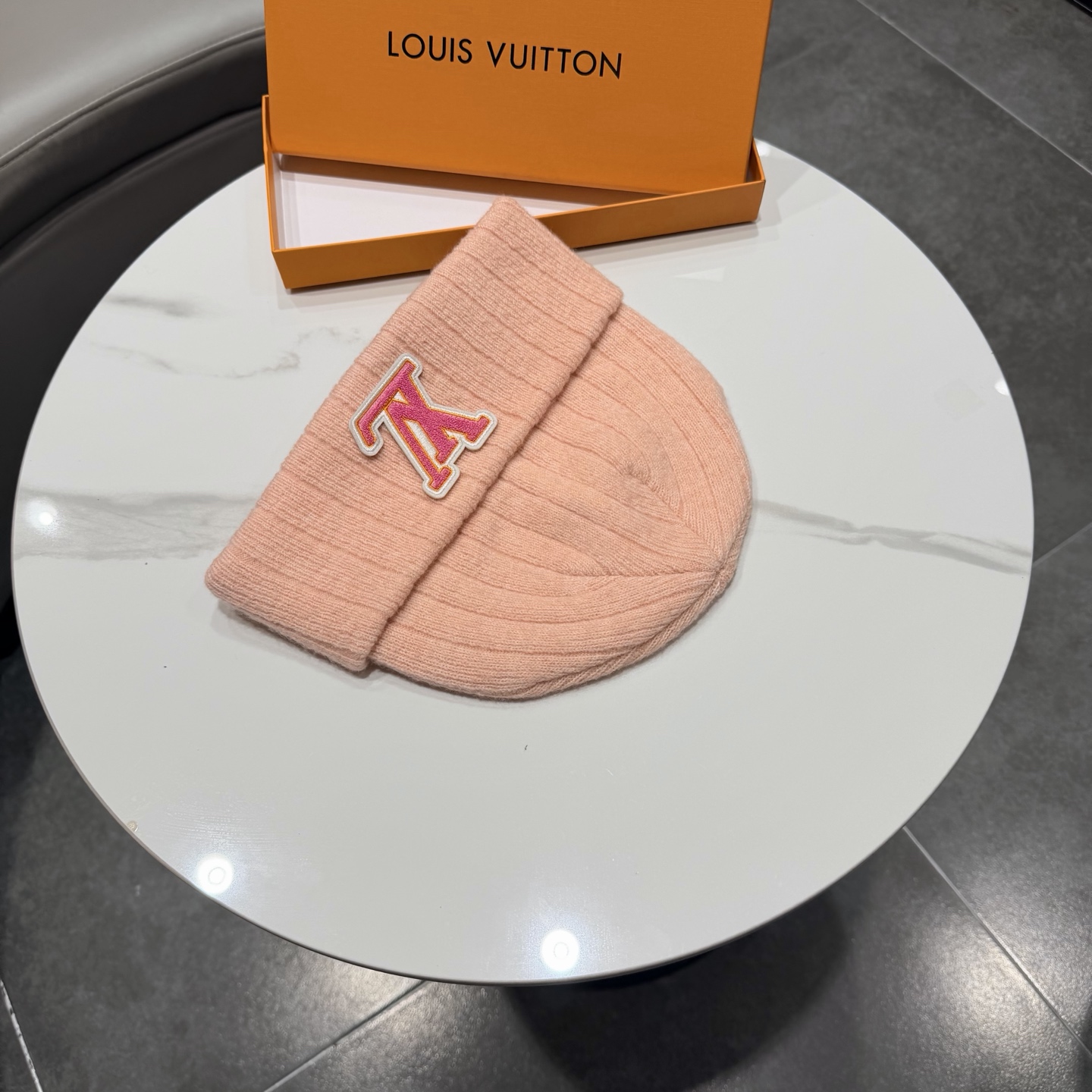 路易威登棒球帽 LouisVuitton😍新款LV毛线帽，百搭款🤗男女通用！跑量！ 