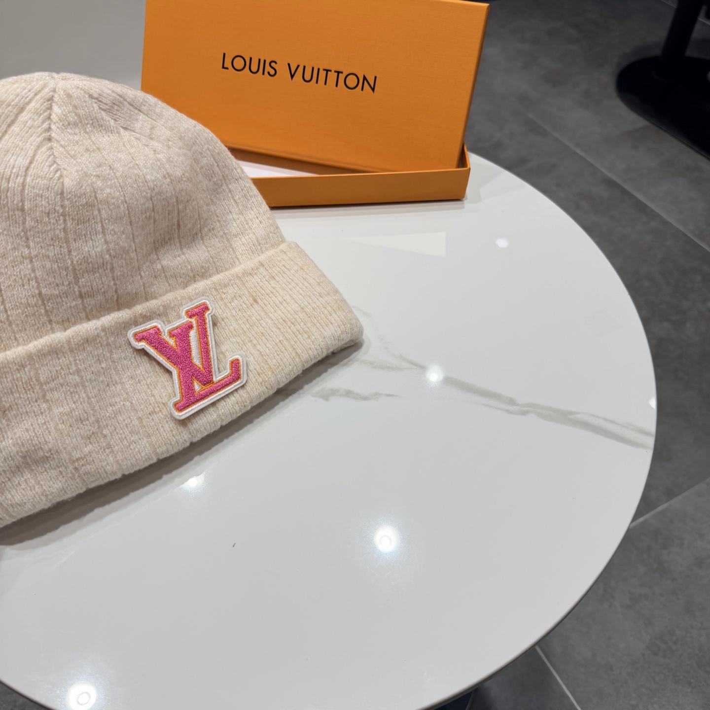路易威登棒球帽 LouisVuitton😍新款LV毛线帽，百搭款🤗男女通用！跑量！