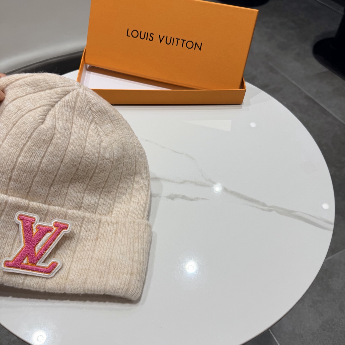 路易威登棒球帽 LouisVuitton😍新款LV毛线帽，百搭款🤗男女通用！跑量！