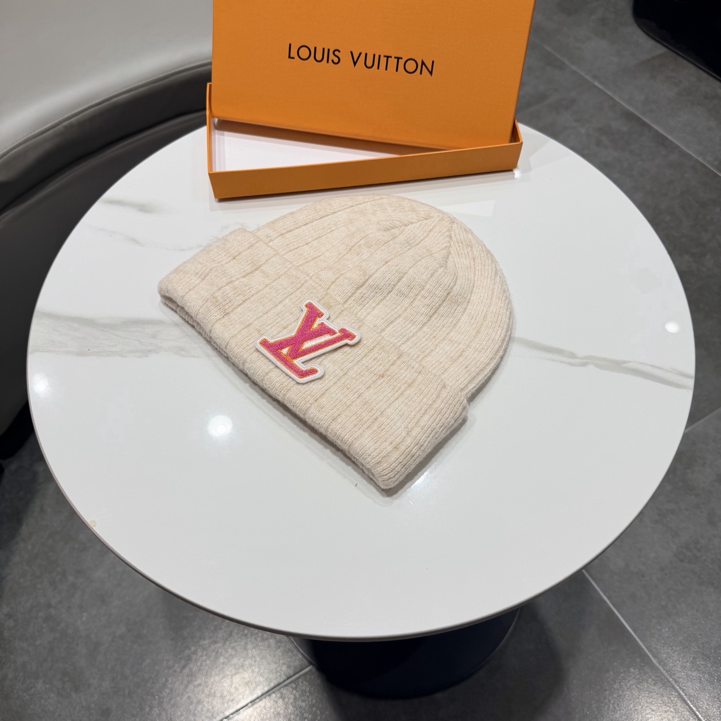 路易威登棒球帽 LouisVuitton😍新款LV毛线帽，百搭款🤗男女通用！跑量！
