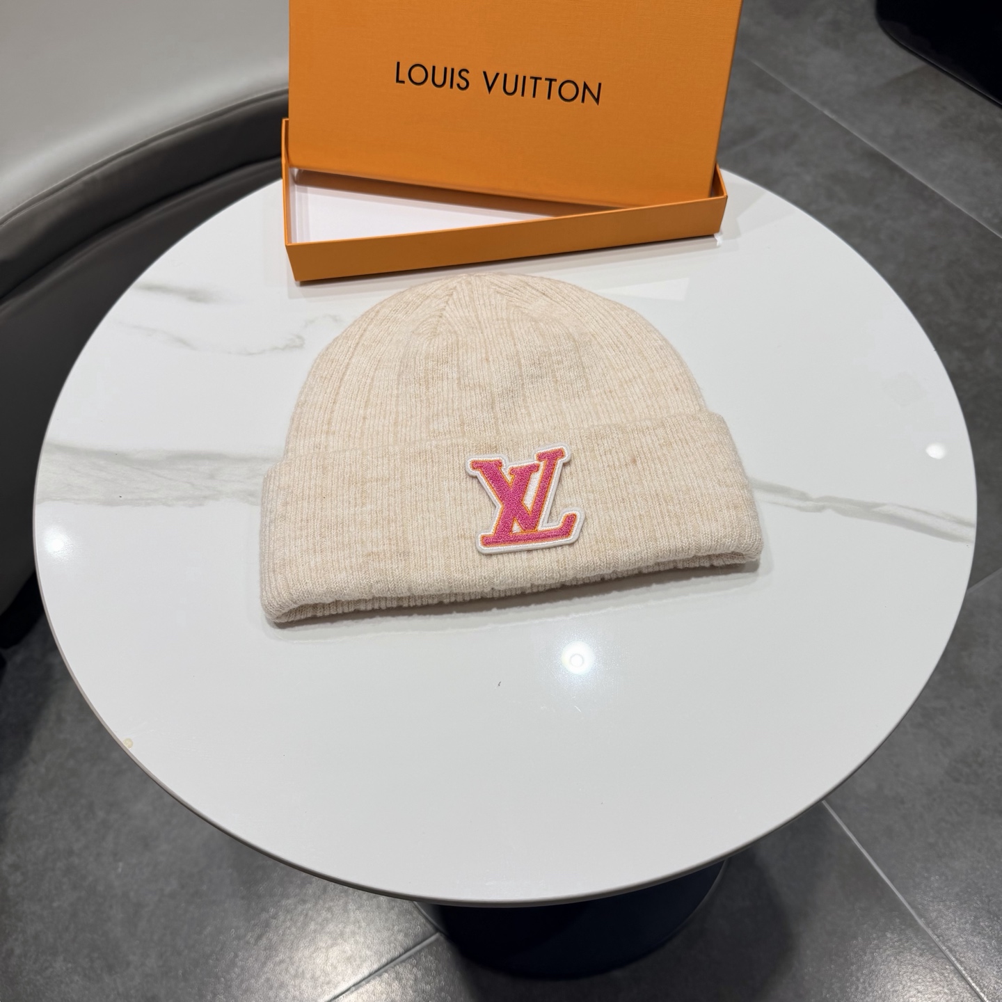 路易威登棒球帽 LouisVuitton😍新款LV毛线帽，百搭款🤗男女通用！跑量！
