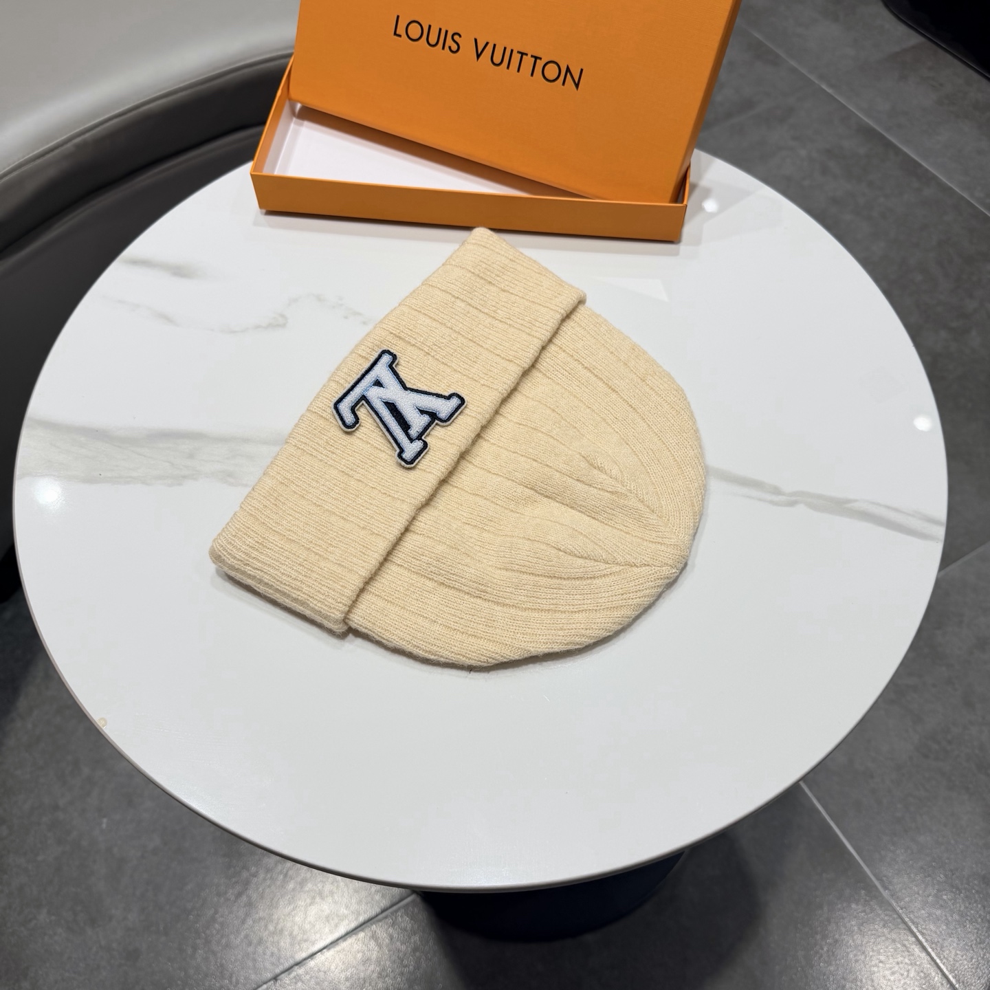 路易威登棒球帽 LouisVuitton😍新款LV毛线帽，百搭款🤗男女通用！跑量！