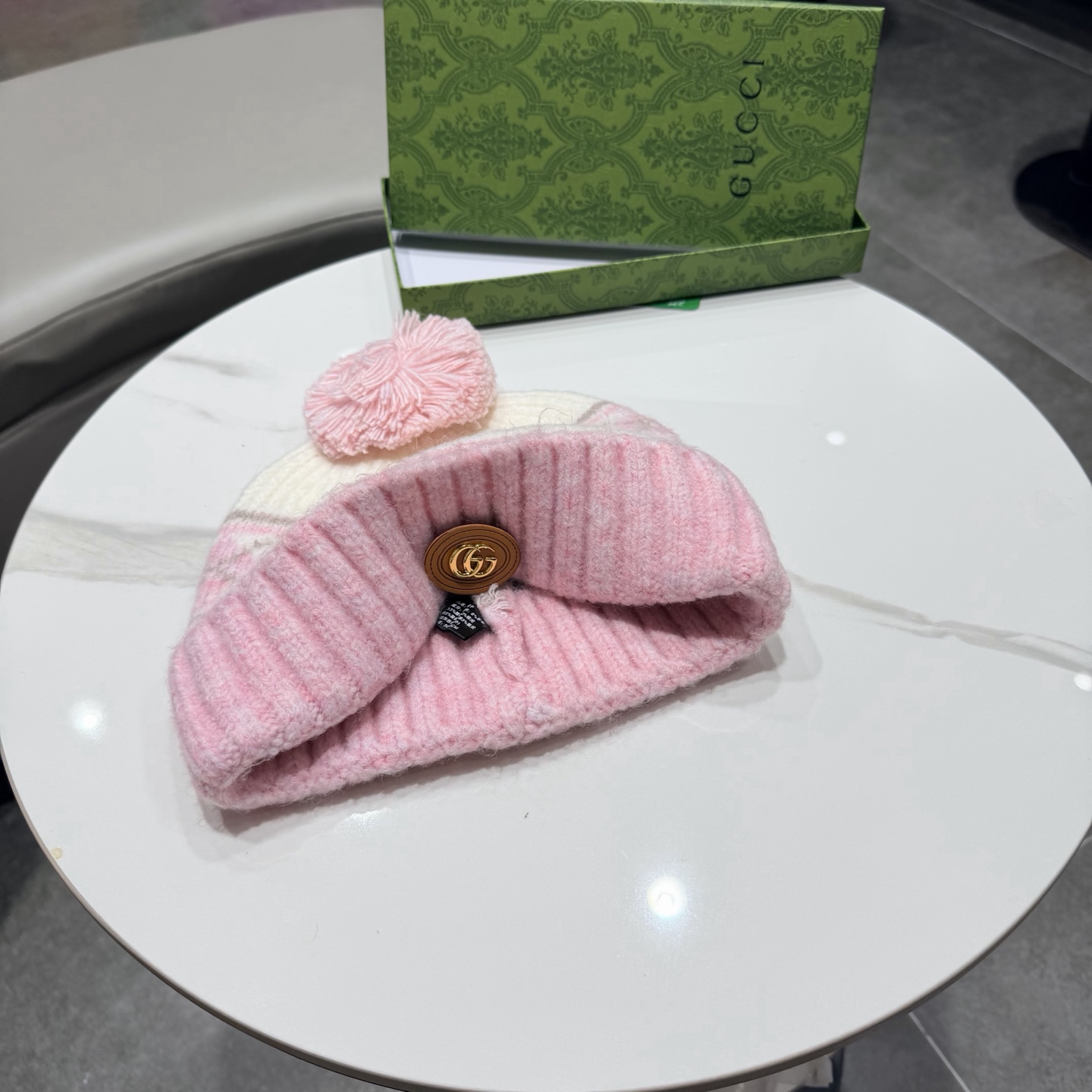 Gucci古奇毛线帽子女冬季羊毛混纺针织帽毛球保暖显脸小宽松冷帽