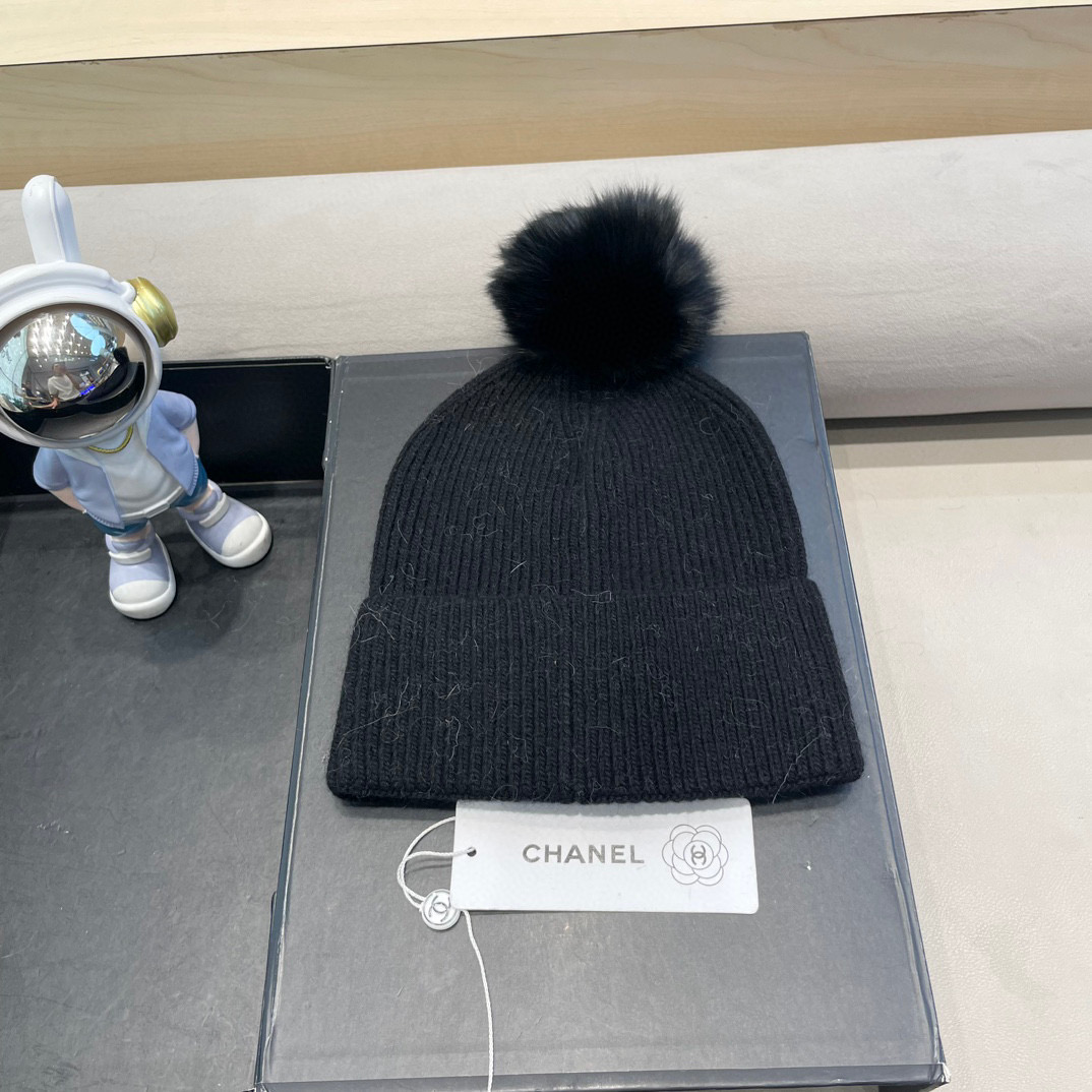 Chanel官网品质香奈儿%70羊毛+%30兔毛秋冬网红时尚博主推荐款毛线帽，小红书爆款，手感超柔软舒适的针织线帽，弹性