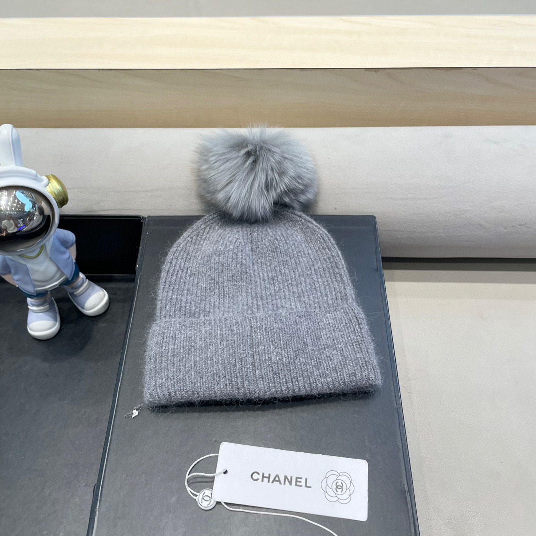Chanel官网品质香奈儿%70羊毛+%30兔毛秋冬网红时尚博主推荐款毛线帽，小红书爆款，手感超柔软舒适的针织线帽，弹性