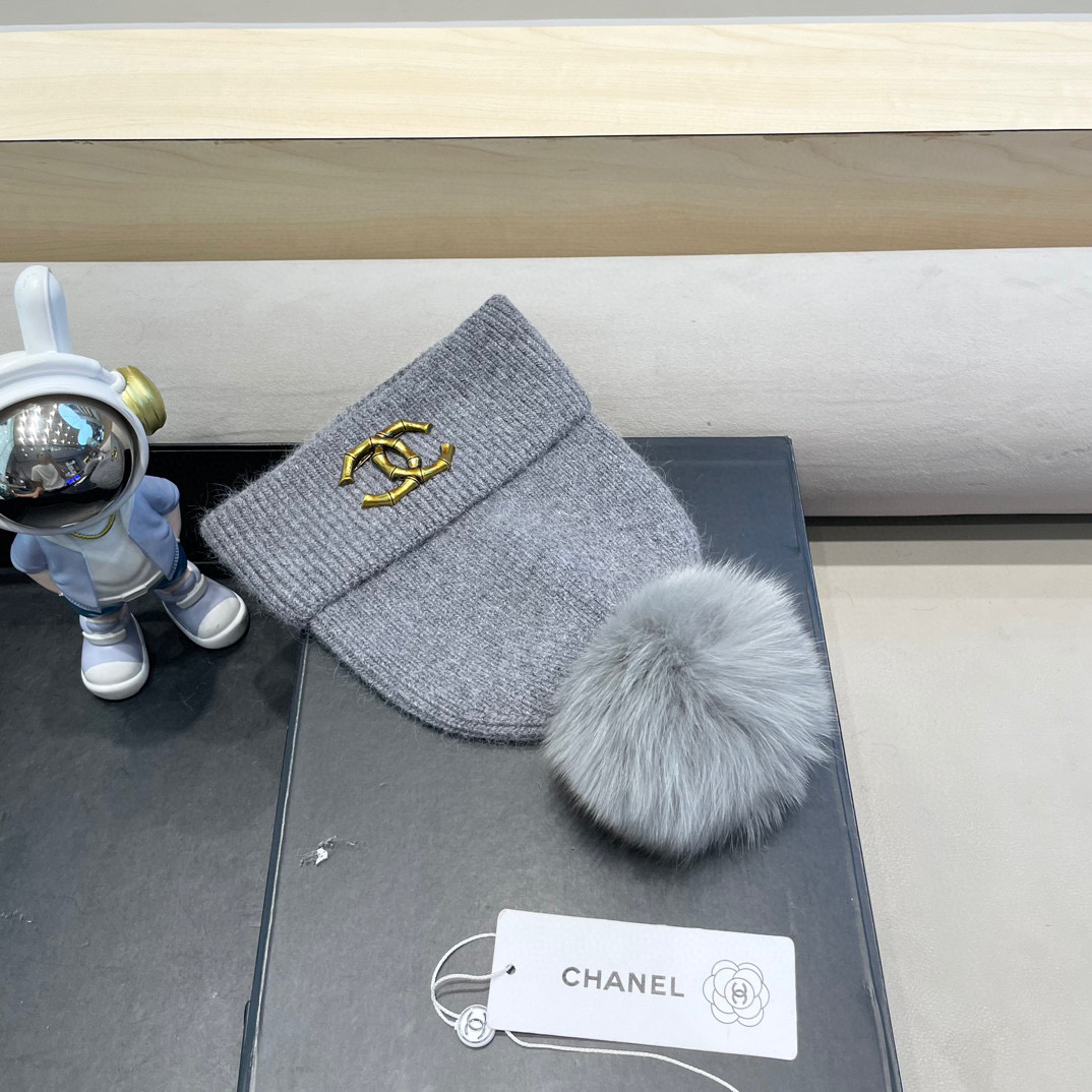 Chanel官网品质香奈儿%70羊毛+%30兔毛秋冬网红时尚博主推荐款毛线帽，小红书爆款，手感超柔软舒适的针织线帽，弹性
