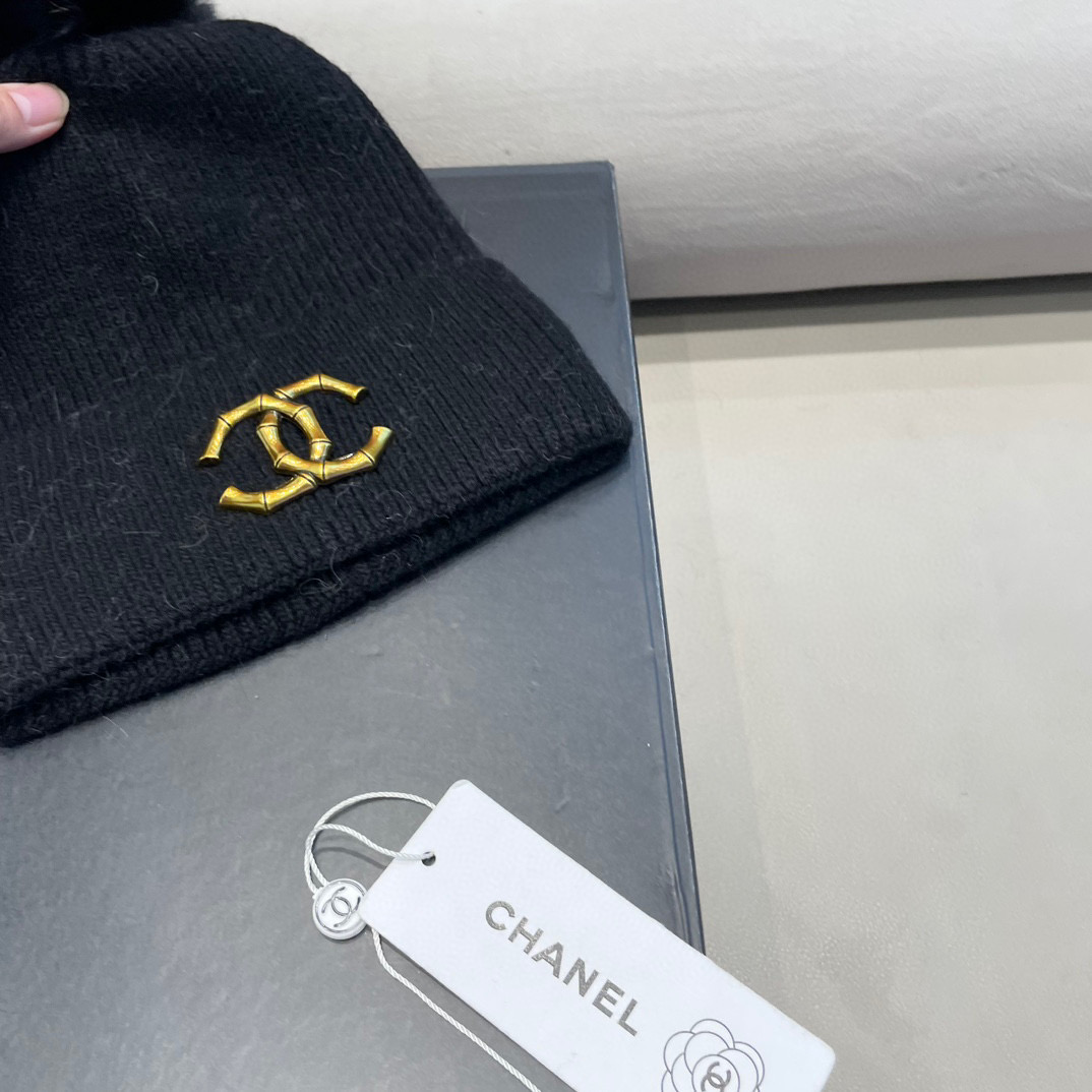 Chanel官网品质香奈儿%70羊毛+%30兔毛秋冬网红时尚博主推荐款毛线帽，小红书爆款，手感超柔软舒适的针织线帽，弹性