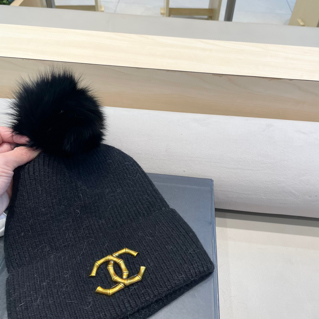 Chanel官网品质香奈儿%70羊毛+%30兔毛秋冬网红时尚博主推荐款毛线帽，小红书爆款，手感超柔软舒适的针织线帽，弹性