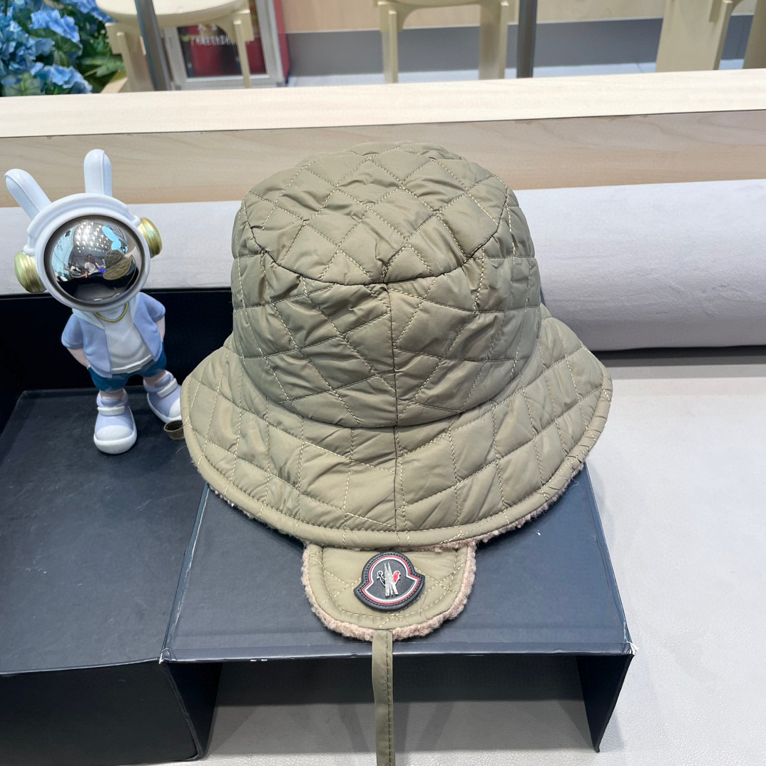 moncler羽绒棉新款羊羔绒渔夫帽女秋冬保暖护耳帽时尚百搭素颜遮脸帽