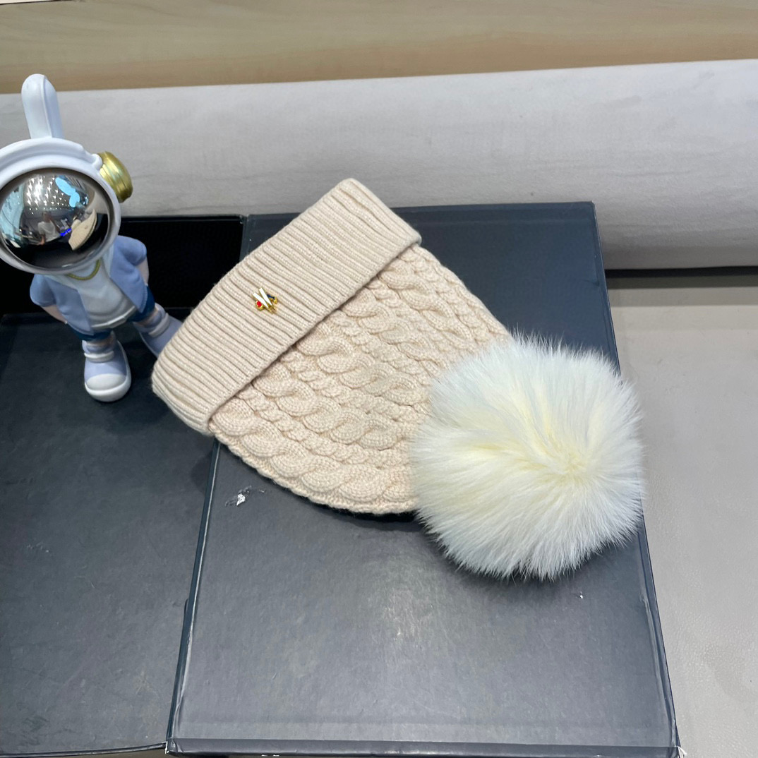 moncler加绒毛线帽女款冬季保暖加厚百搭冷帽防风麻花针织帽护耳学生帽子