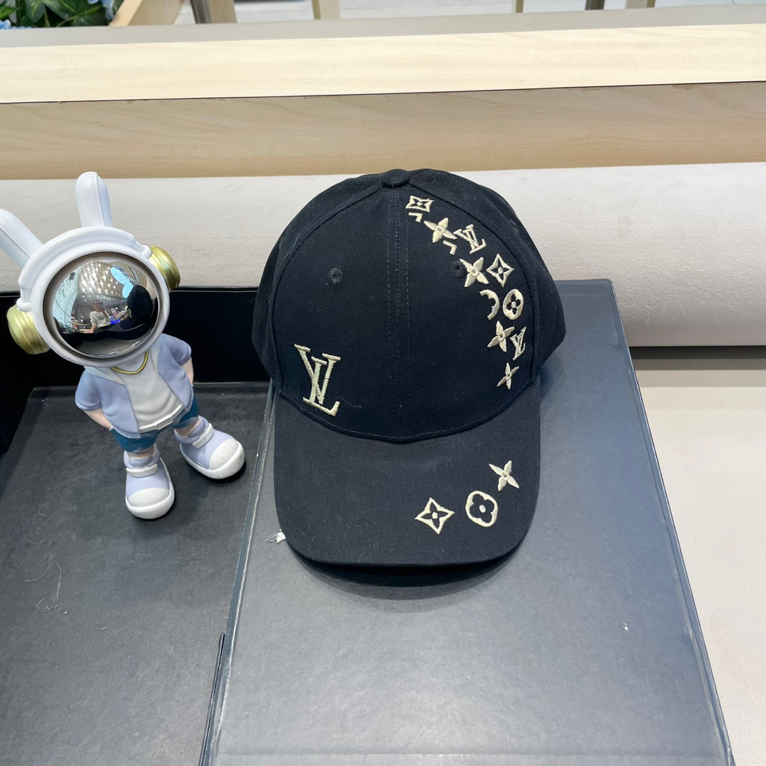 NO:604980,, LV (Louis Vuitton) new original baseball cap, presbyopic splicing, 1:1 mold customization, original printed satin fabric + counter presbyopic leather, meticulous and perfect workmanship, excellent quality, basic head circumference 56, adjustable patches. Hat bucket hat baseball cap knitted hat, hat, louis vuitton, louis vuitton, espadrilles, silk fabric, hats19860909,LV(路易威登)新款原单棒球帽,老花拼接,1:1开模订制,原版印花绸缎面料+专柜老花皮,做工细致完美,质量超赞,基础头围56,贴片可调节.帽子渔夫帽棒球帽针织帽,帽子,louis vuitton,louis vuitton,espadrilles,silk fabric,hats,hat