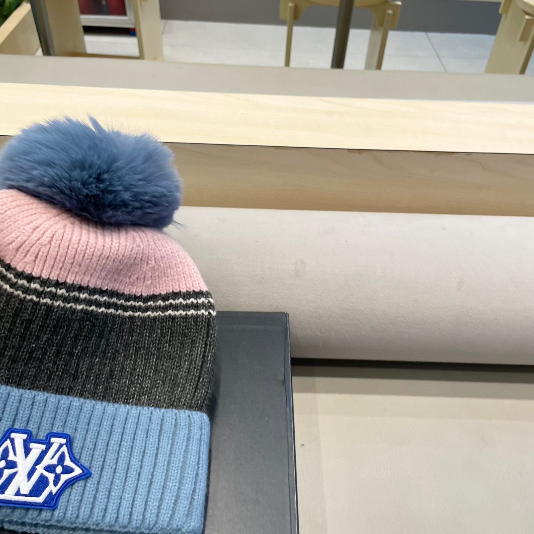 lv路易威登内里加绒针织帽子女冬天新款拼色显脸小潮韩版百搭保暖护耳毛线帽
