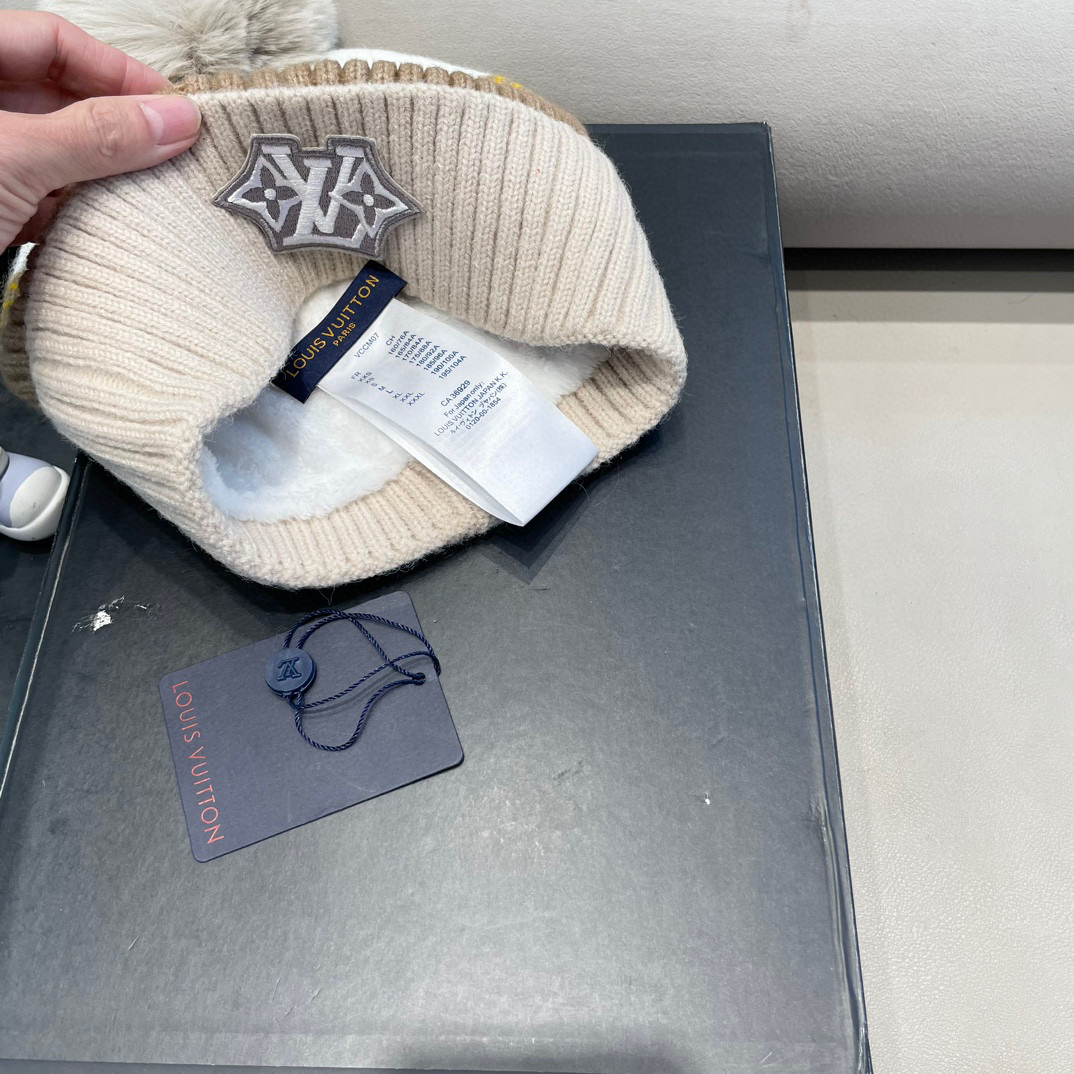 lv路易威登内里加绒针织帽子女冬天新款拼色显脸小潮韩版百搭保暖护耳毛线帽