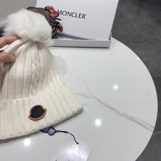 高版本!!! 蒙口MONCLER高品质狐狸毛球针织兔羊毛毛线帽 超经典不过时的一款秋冬冷帽🥶 懂货的小姐姐必入款,帽型质 高版本!!! 蒙口MONCLER高品质狐狸毛球针织兔羊毛毛线帽 超经典不过时的一款秋冬冷帽🥶 懂货的小姐姐必入款,帽型质