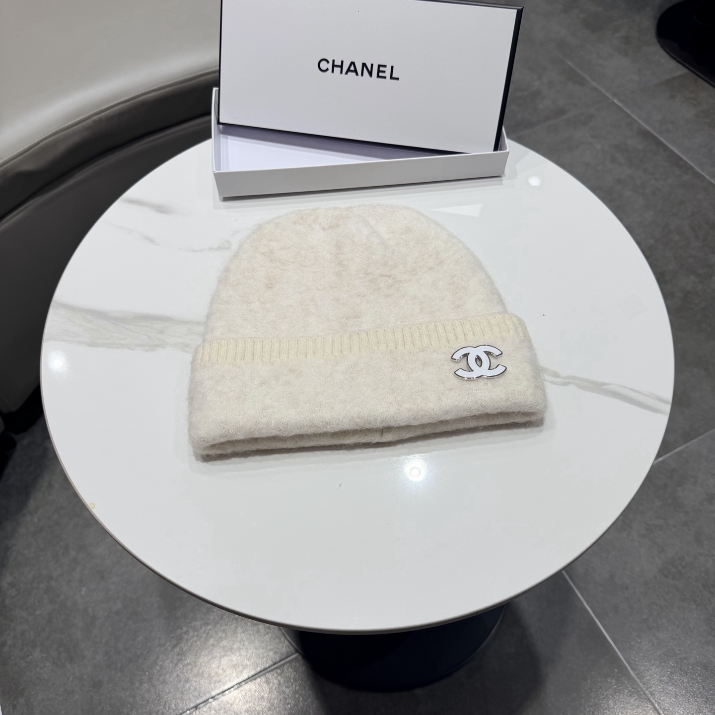 NO:604701,Chanel Chanel new wool hat, thickened fabric hat fisherman hat baseball cap knitted hat, hat, chanel, chanel, espadrilles, hats19860909Chanel香奈儿新款毛线帽,加厚面料帽子渔夫帽棒球帽针织帽,帽子,chanel,chanel,espadrilles,hats,hat