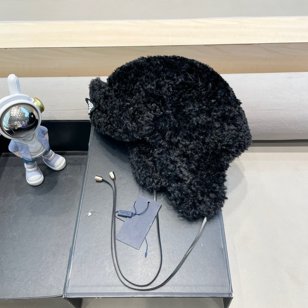 chapeau prada 2024 Nouveau