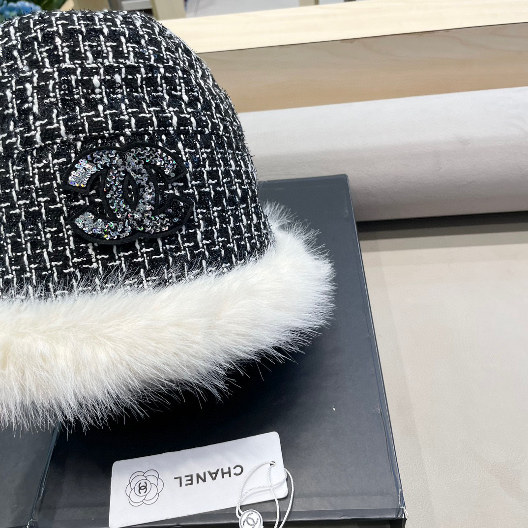 Chanel新款秋冬季软糯糯毛绒渔夫帽子女佩戴舒适亲肤保暖韩版时尚休闲风
