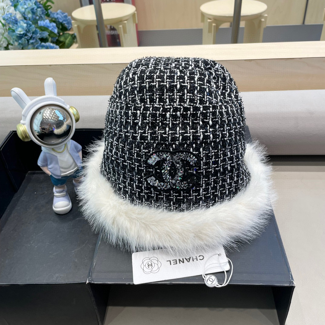Chanel新款秋冬季软糯糯毛绒渔夫帽子女佩戴舒适亲肤保暖韩版时尚休闲风