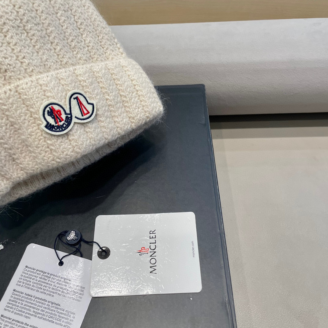 moncler加绒毛线帽女款冬季保暖加厚百搭冷帽防风麻花针织帽护耳学生帽子