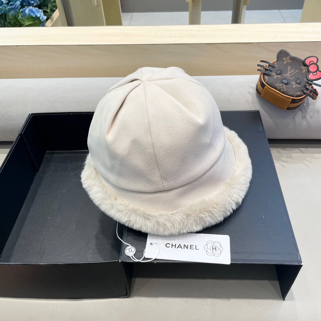 Chanel香奈儿帽子女2024新款冬季毛绒渔夫帽加厚保暖防风护耳雷锋帽东北显脸小
