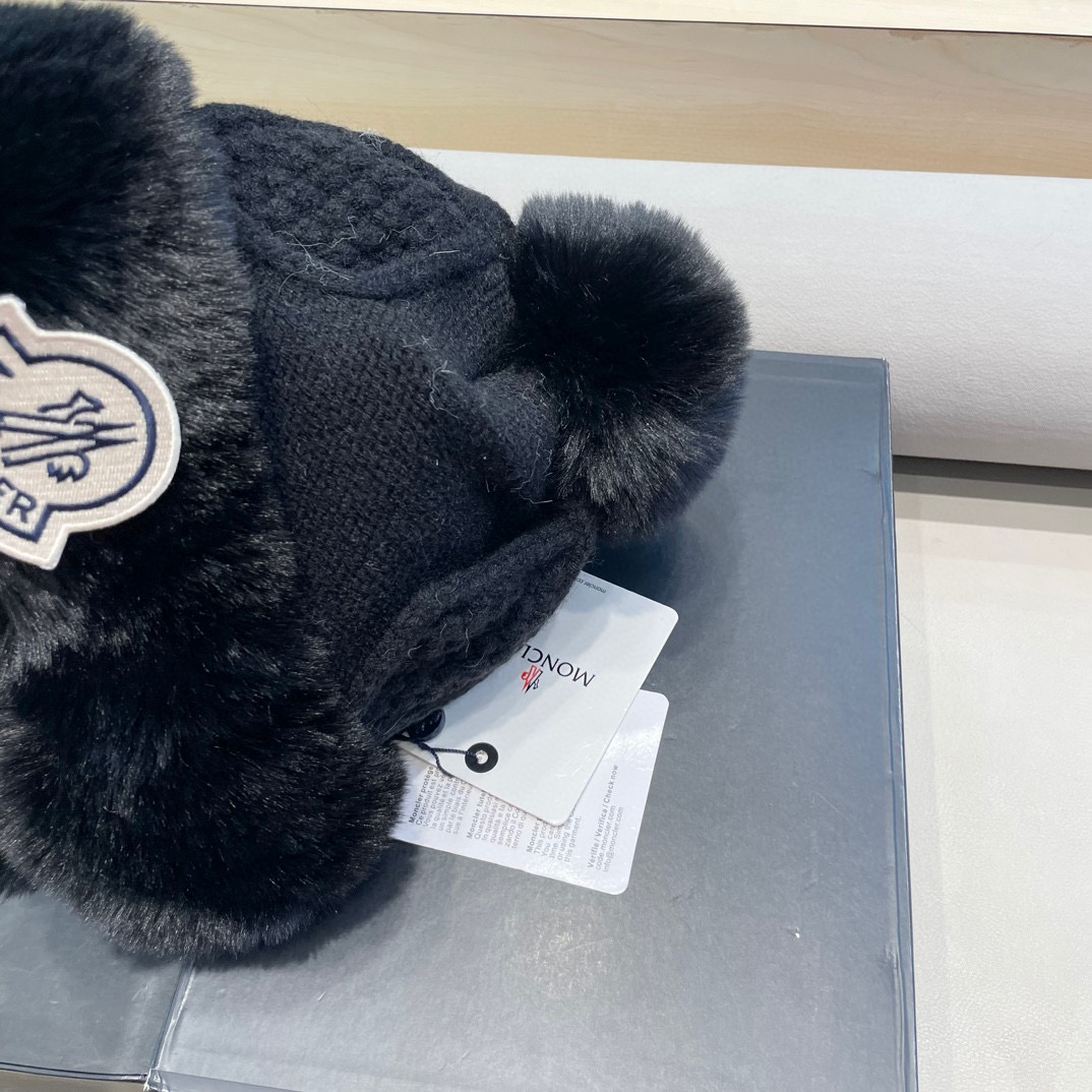 MONCLER蒙口2026新款加厚毛绒雷锋帽女冬季保暖骑车防寒保暖蒙古帽防冻针织帽