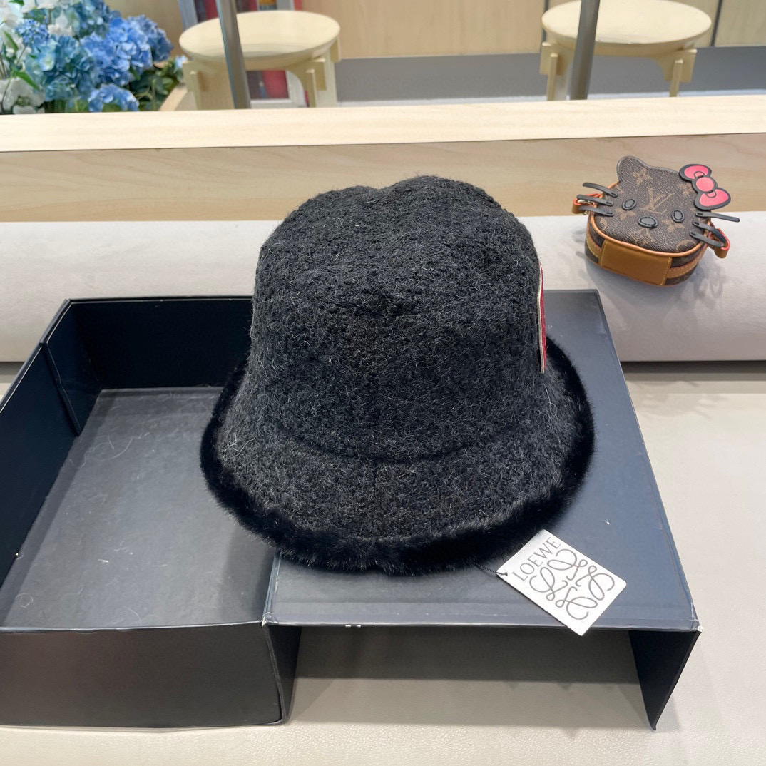 罗意威loewe秋冬渔夫帽女韩版毛边设计加厚保暖盆帽出游素颜显脸小百搭水桶帽