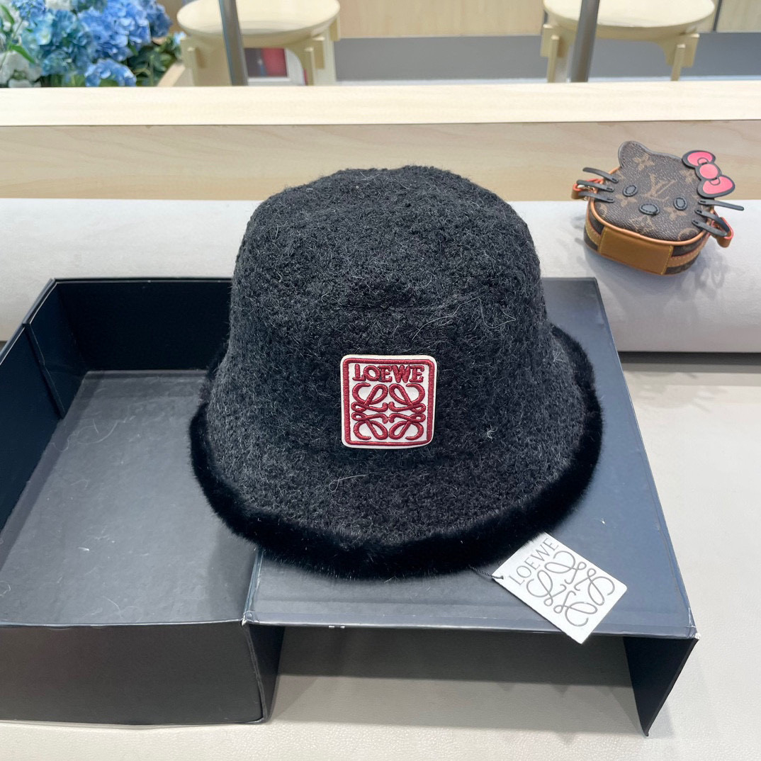罗意威loewe秋冬渔夫帽女韩版毛边设计加厚保暖盆帽出游素颜显脸小百搭水桶帽