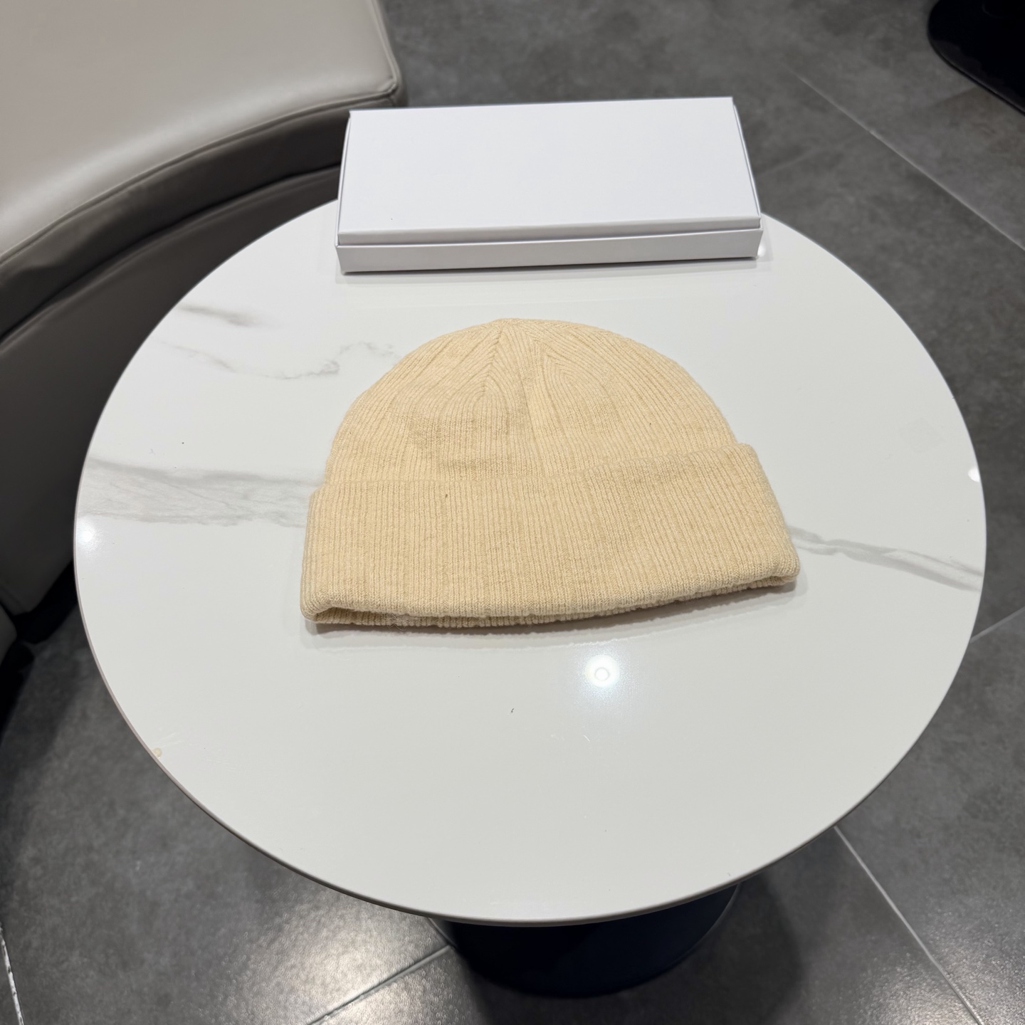 普拉达新款针织毛线帽