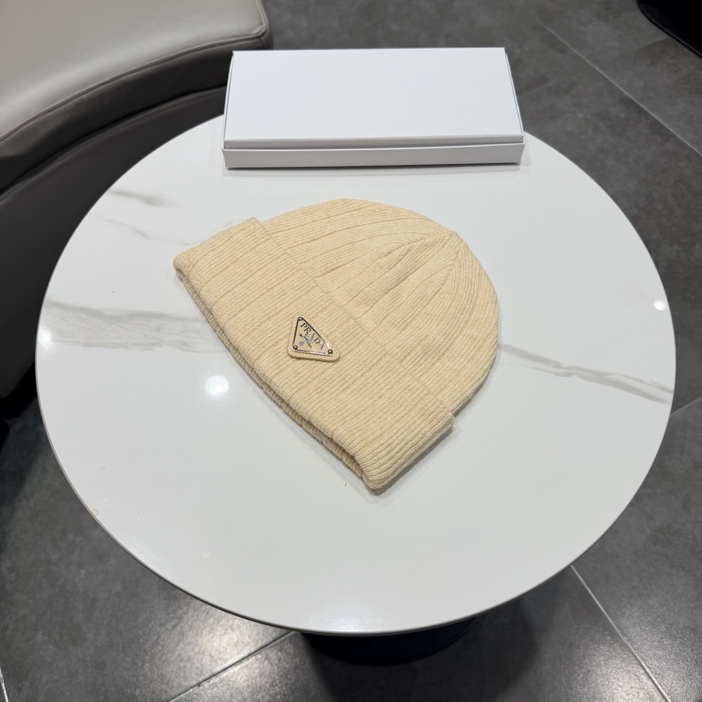 普拉达新款针织毛线帽