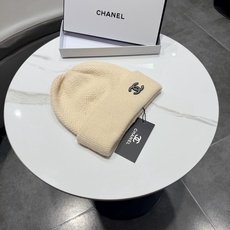 CHANEL香奈儿 新款针织羊毛毛线帽, 高品质定制羊毛,简约帅气新标志,男女同款 超酷时尚街头风! 材质:70%羊毛+ CHANEL香奈儿 新款针织羊毛毛线帽, 高品质定制羊毛,简约帅气新标志,男女同款 超酷时尚街头风! 材质:70%羊毛+